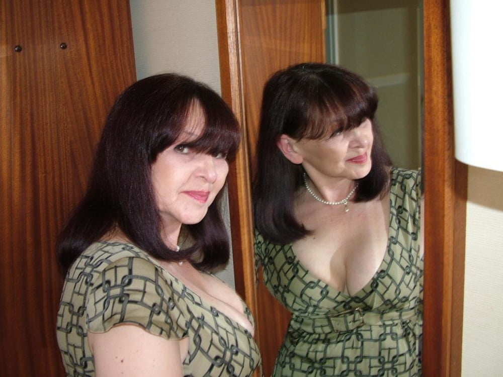 Mi mujer 10
 #106446402