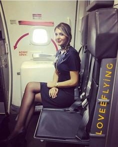 Sexy Stewardess in Fersen und Strümpfen 2
 #87936821