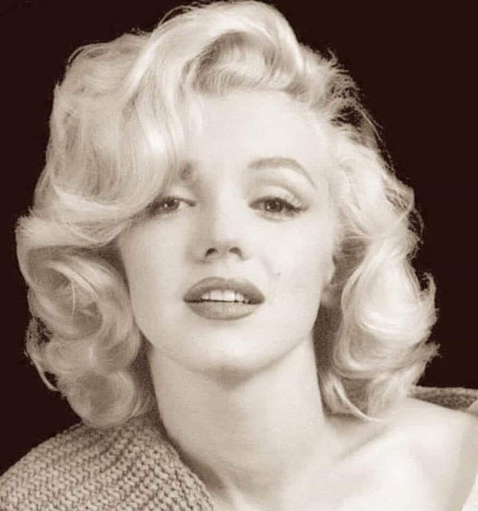 Marilyn Monroe photos
 #100898947