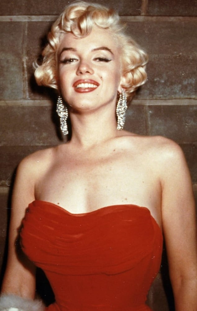 Marilyn Monroe photos
 #100898972
