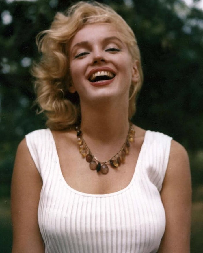 Marilyn Monroe photos
 #100899023