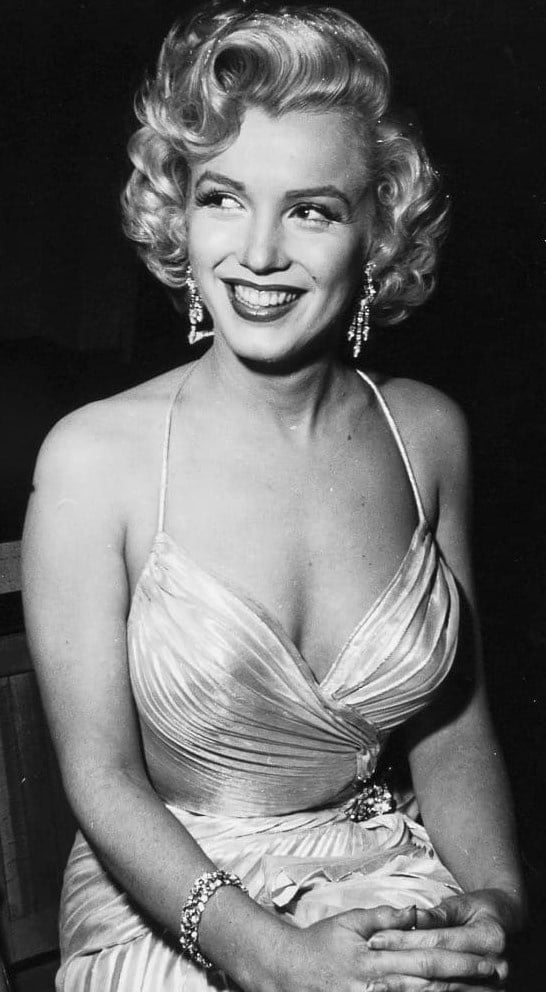 Marilyn Monroe photos
 #100899037