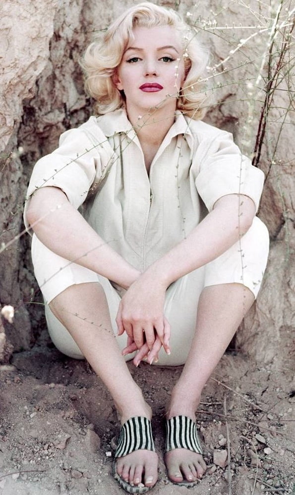 Marilyn Monroe photos
 #100899082