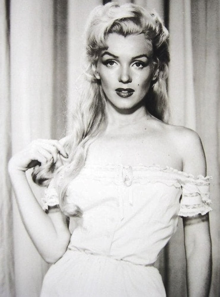 Marilyn Monroe photos
 #100899083