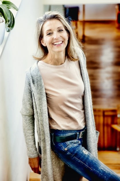 Varios modelos de best-ager impresionantemente sexy
 #104185992