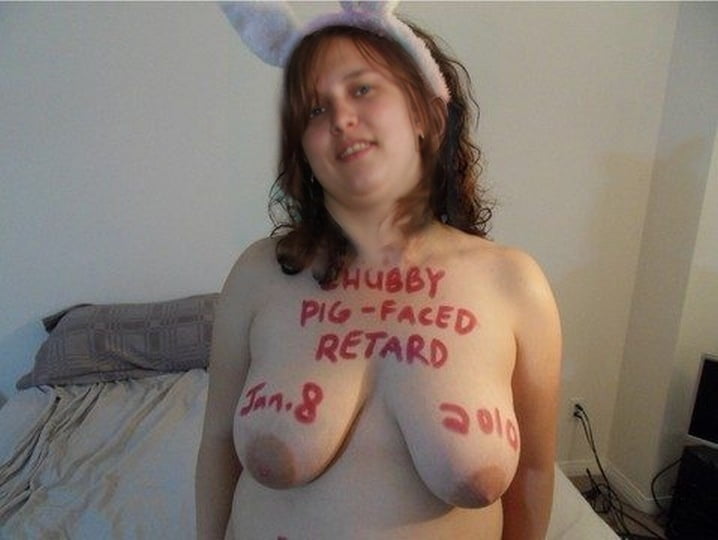 Unterwürfige Frauen
 #90102625