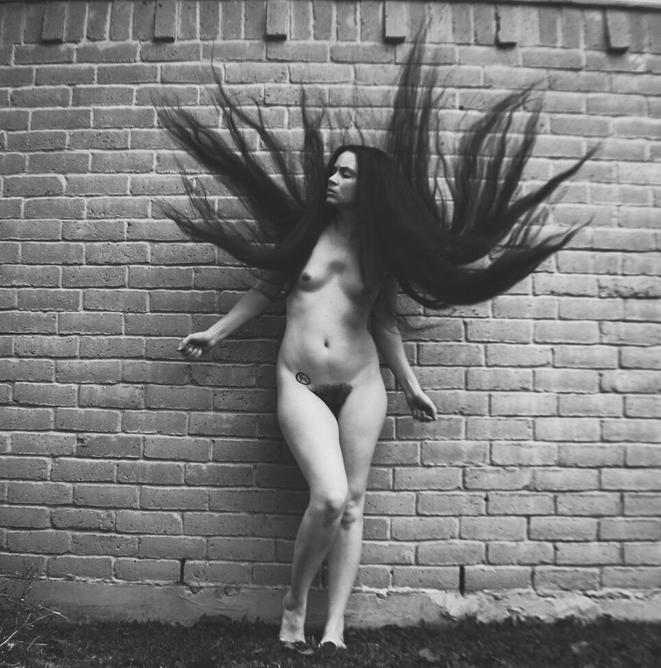Hairy Women desnuda #109601053