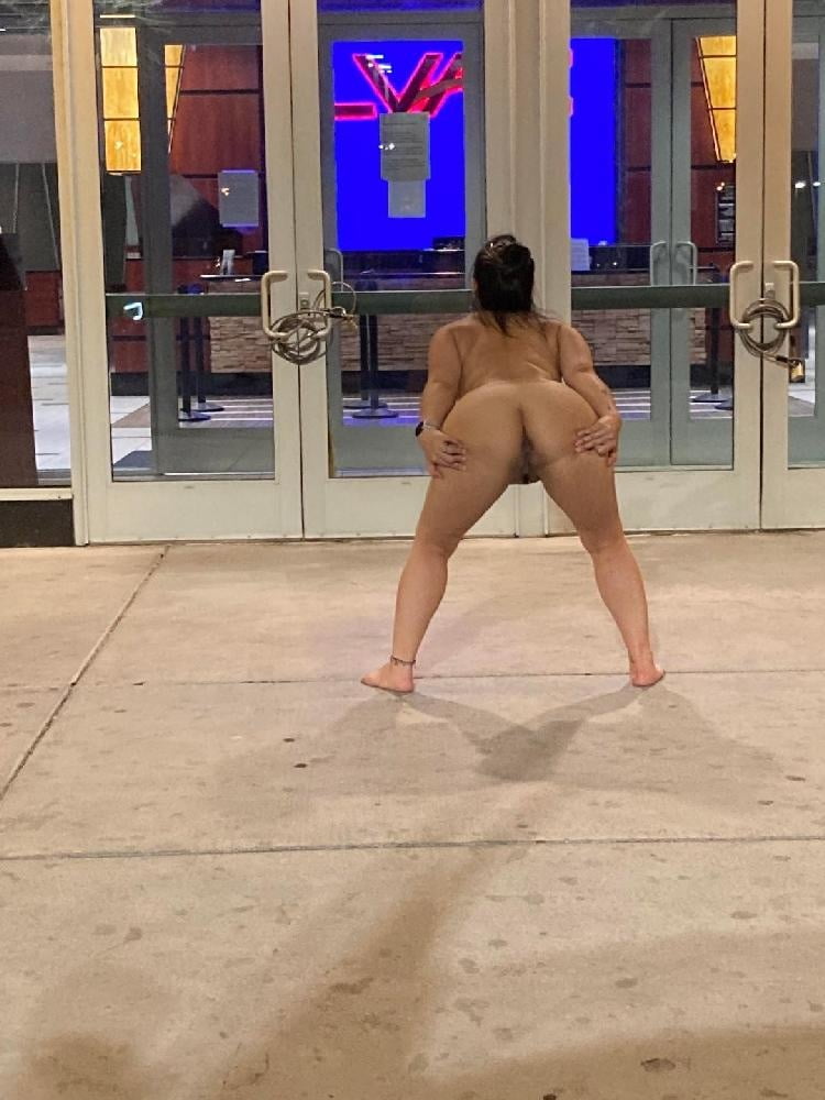 Mischen Sie nackt und gefickt in der Öffentlichkeit 47
 #95329086