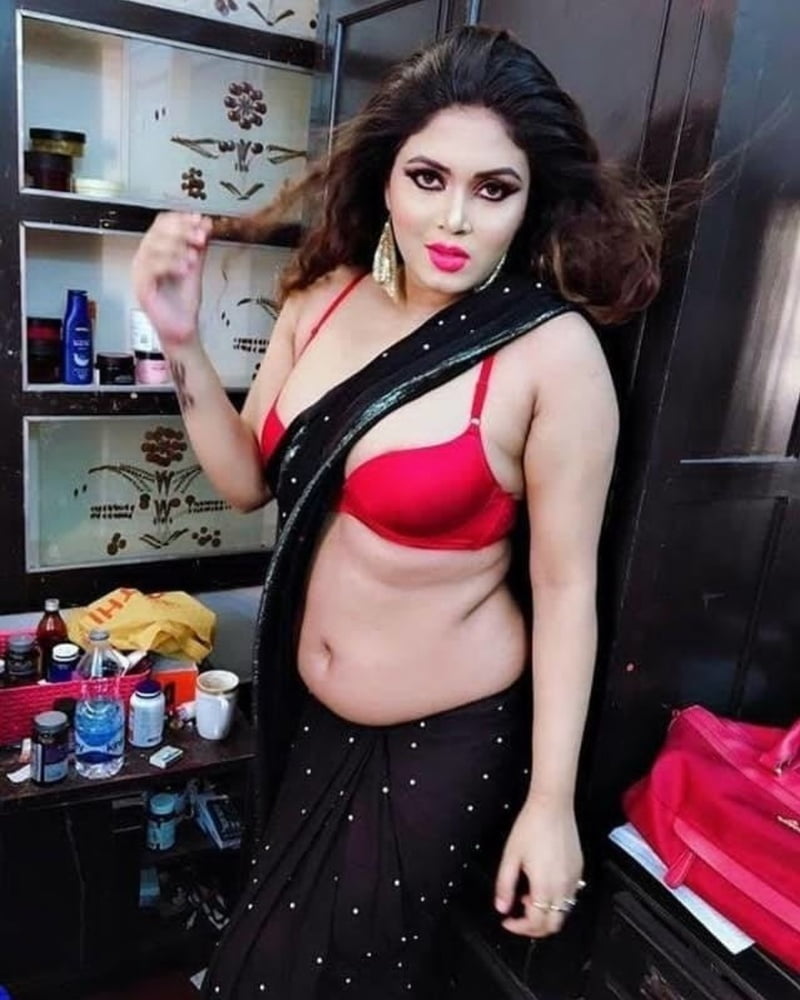 Bhabhi
 #81463776