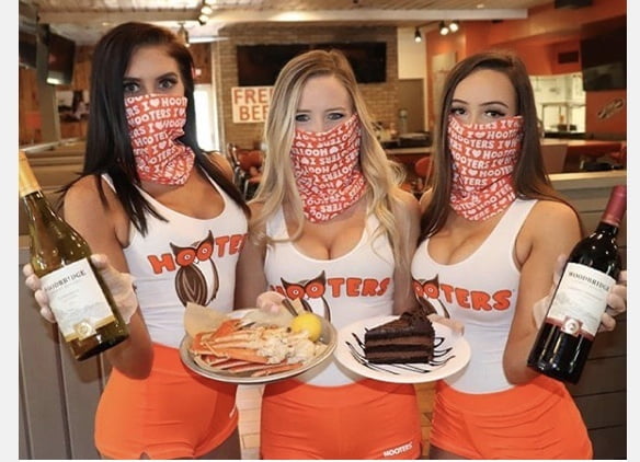 Hooters fighe
 #91218913