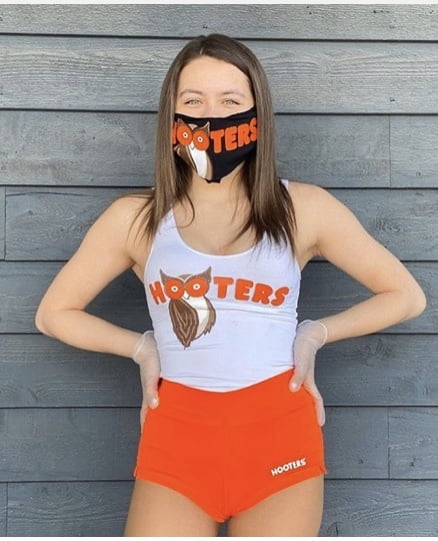 Hooters fighe
 #91218915