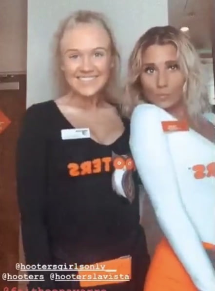 Hooters fighe
 #91219034