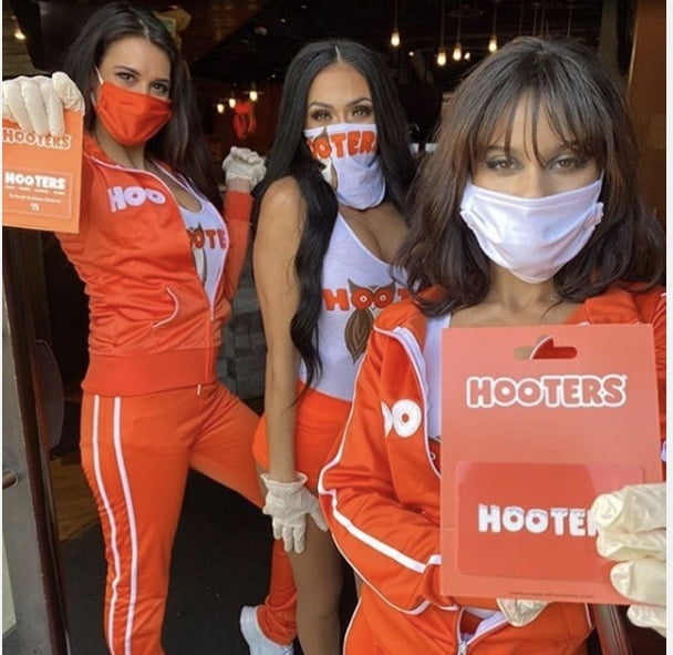 Hooters fighe
 #91219083