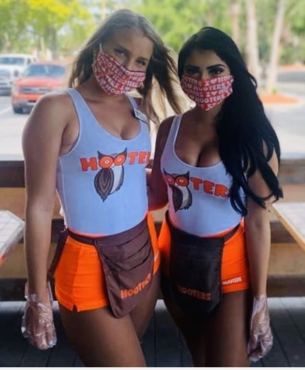 Hooters fighe
 #91219101