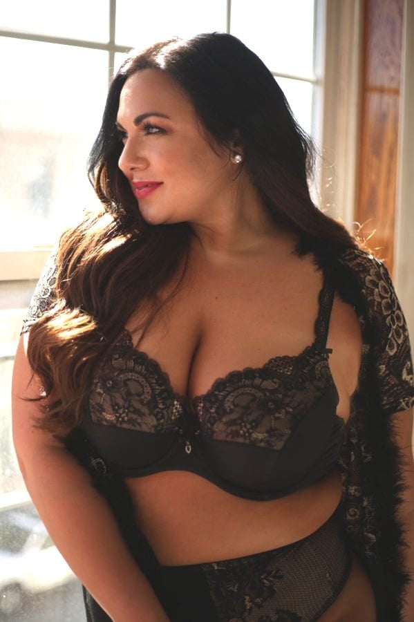 熟女とおばさんたち 457
 #93815299