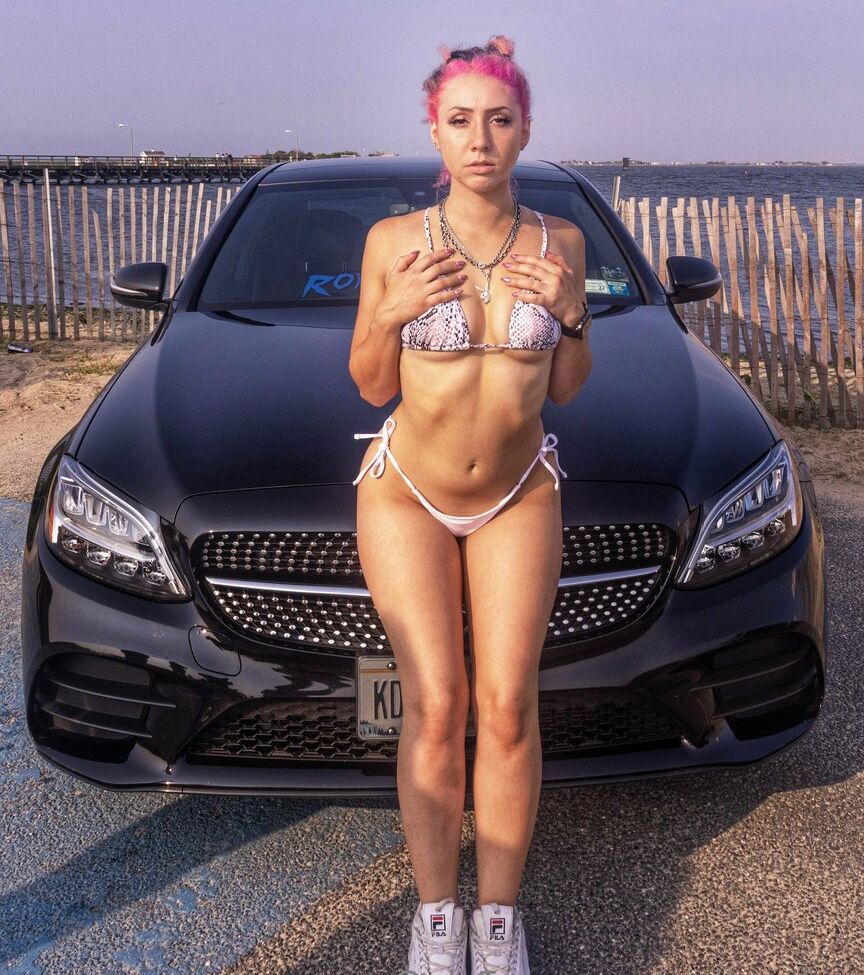 Redjeepher desnuda #109820139
