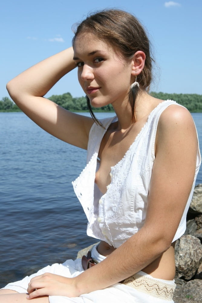 nylonfootlover77 down blouse gallery #94531074