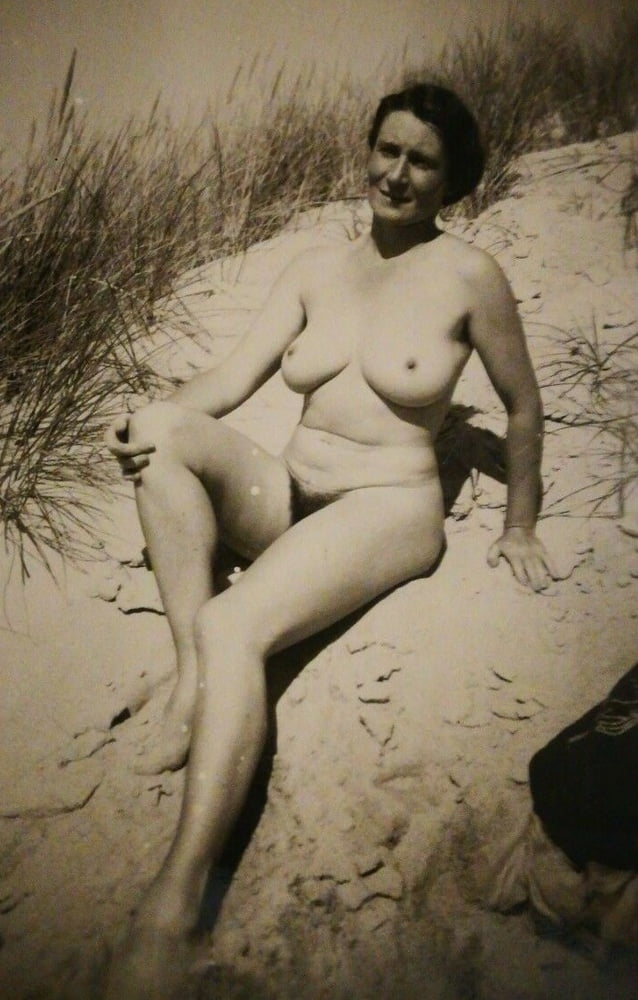 Vintage nudist : milf, teen :) #80274760