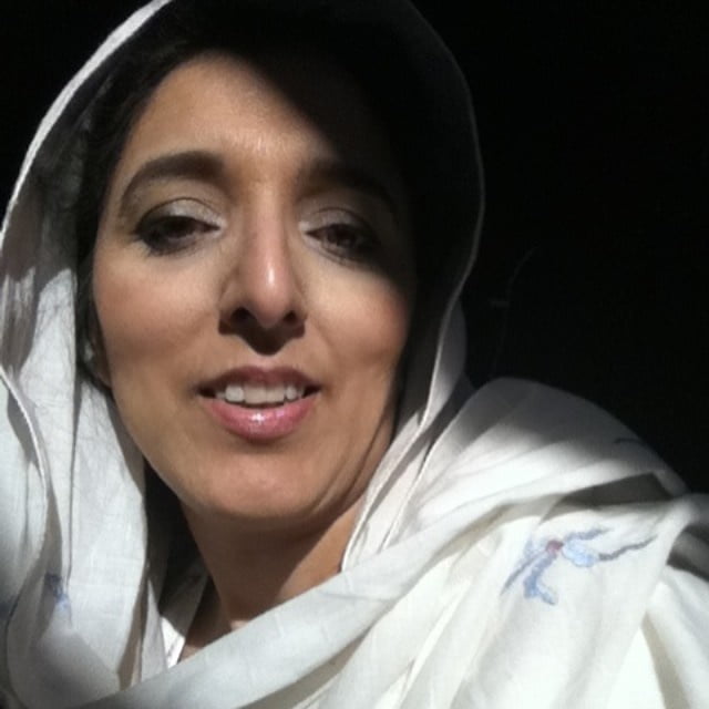 Paki desi hijab cum Schlampe
 #79937316