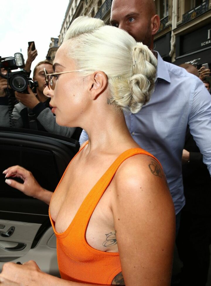 Lady Gaga nue #108001145