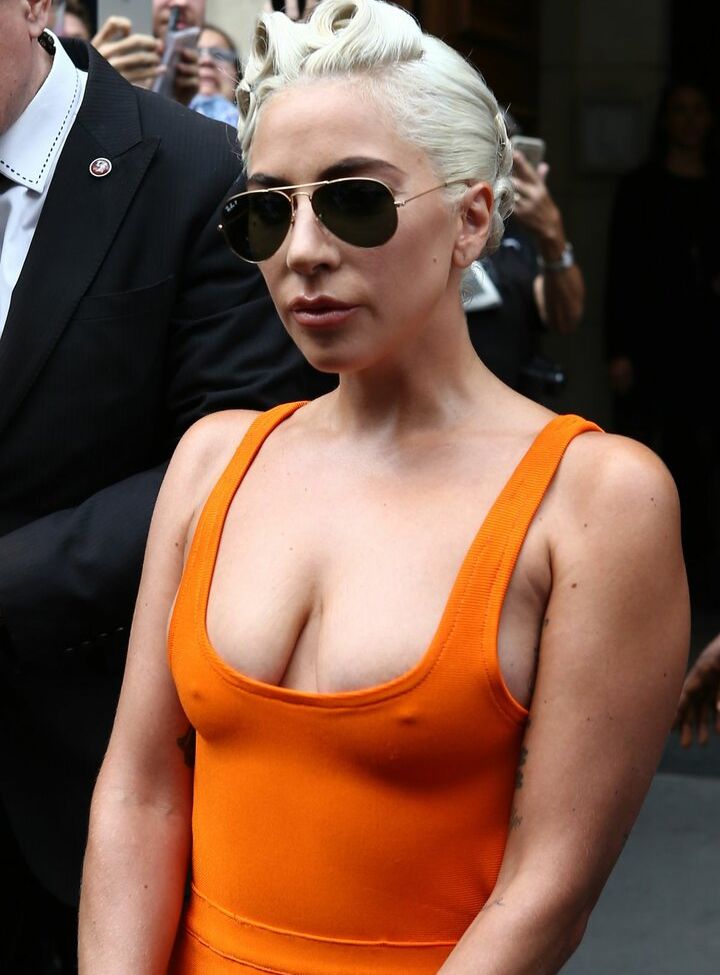 Lady Gaga nude #108001151