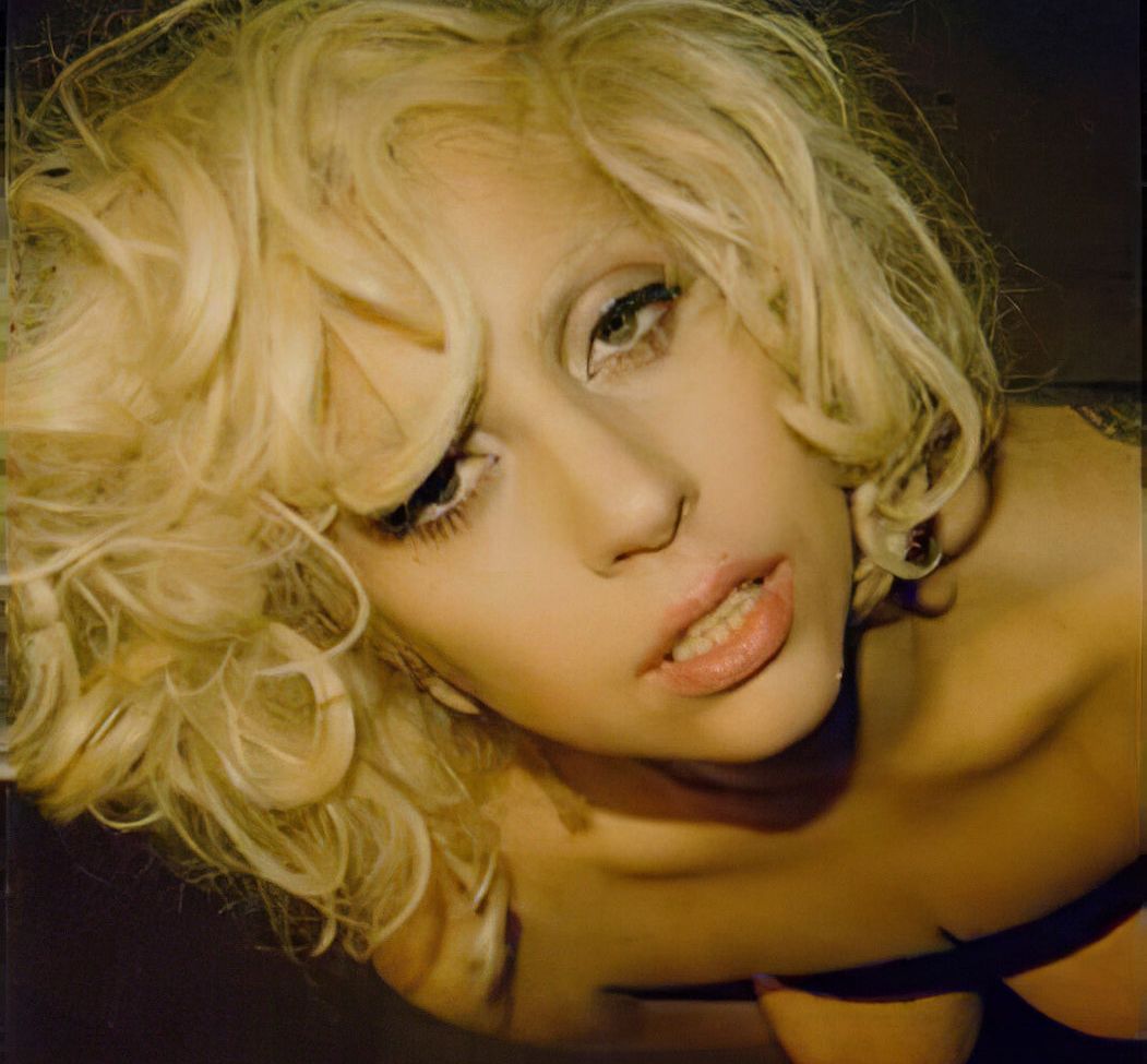 Lady Gaga nuda #108001405