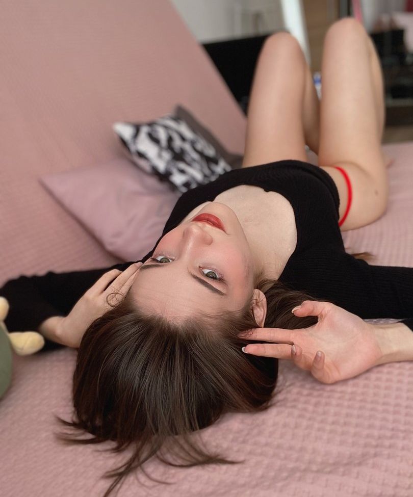 Lazypurpleleaf desnuda #109236366