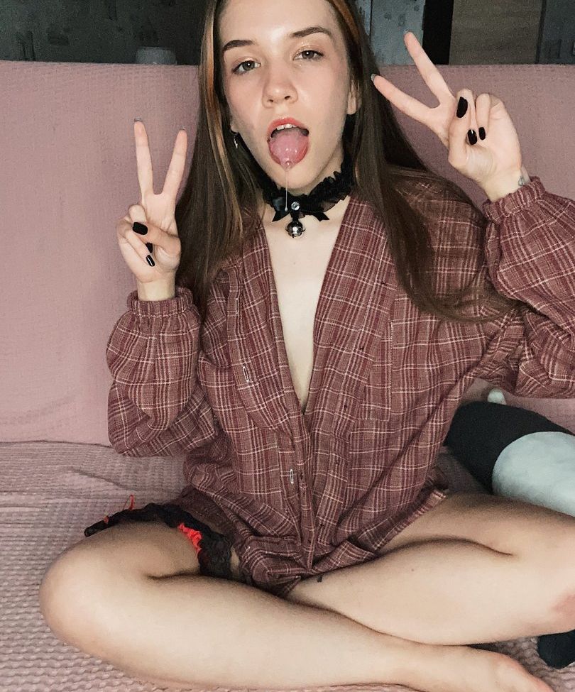 Lazypurpleleaf desnuda #109236724