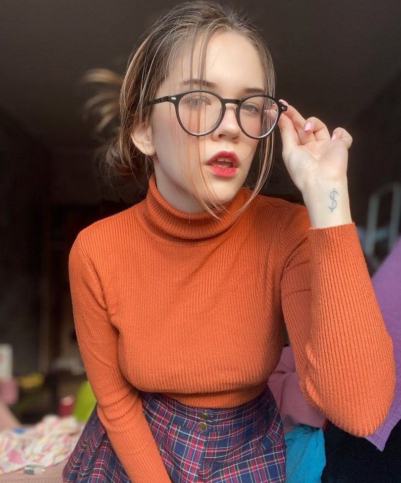 Lazypurpleleaf desnuda #109236957