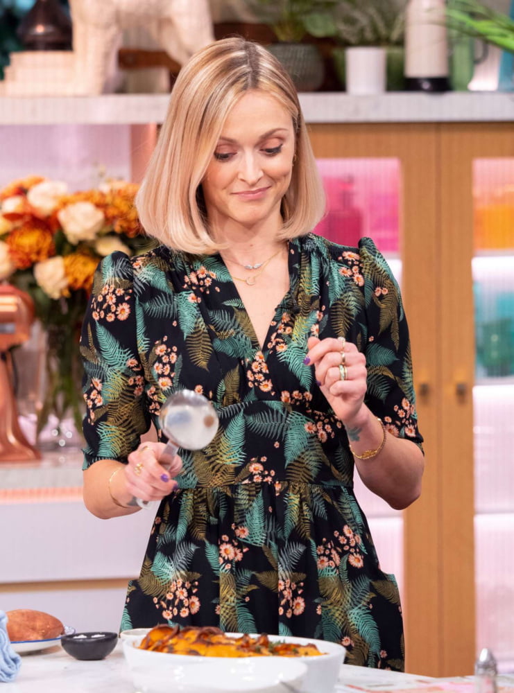 Fearne cotton pulling a lot of cute faces
 #96972922