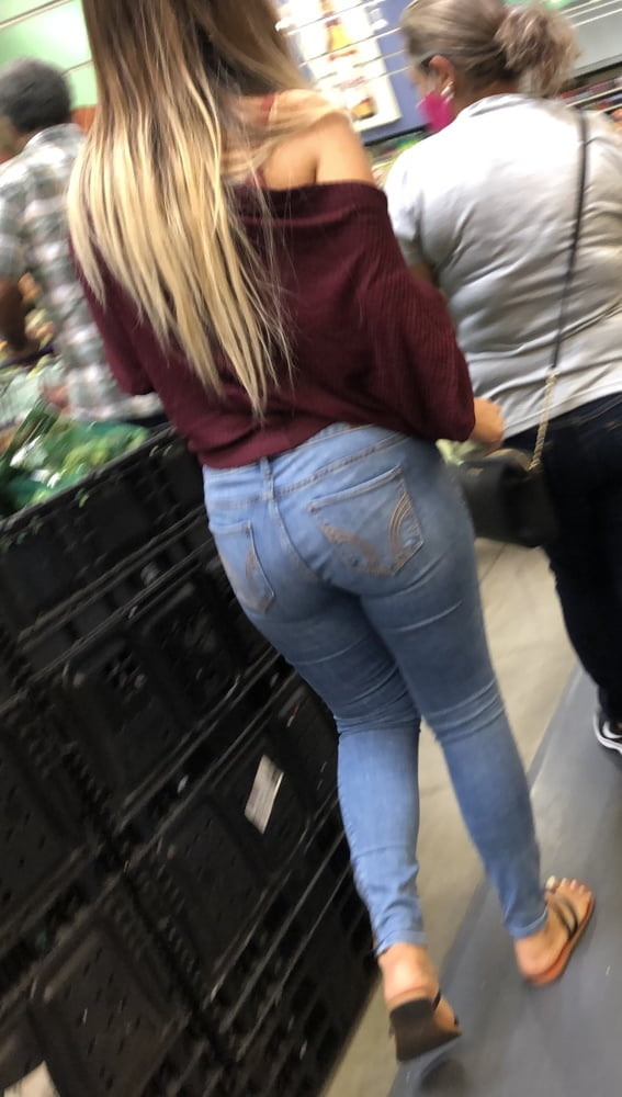 Candid bonne salope en jeans #80870508