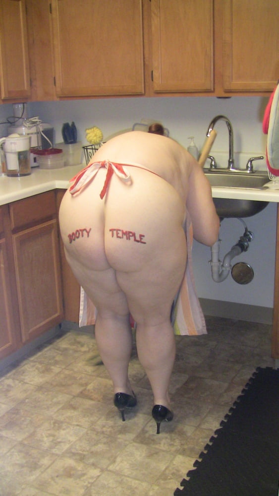 Hoodyman SSBBW 329 . Fat pig slave Kate . #94010301