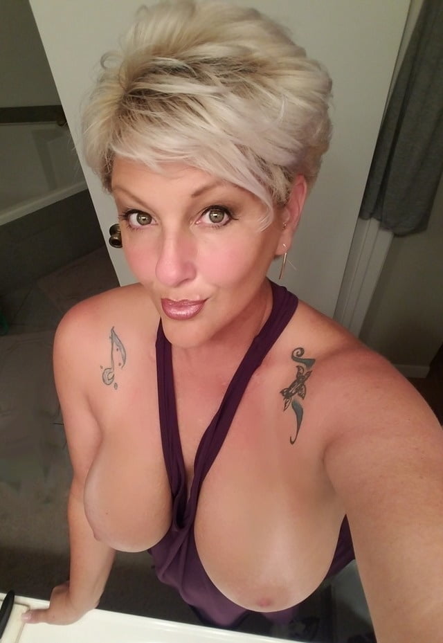 Putas maduras 4
 #98763232