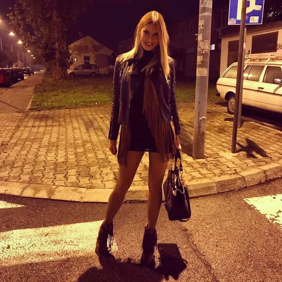 Aleksandra p. heiße serbische blonde Sängerin
 #80163669