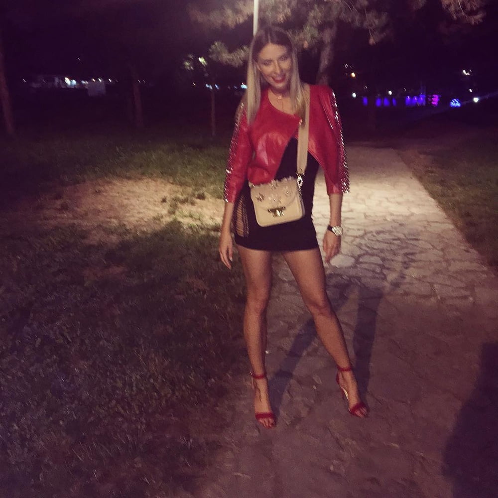Aleksandra p. heiße serbische blonde Sängerin
 #80163696