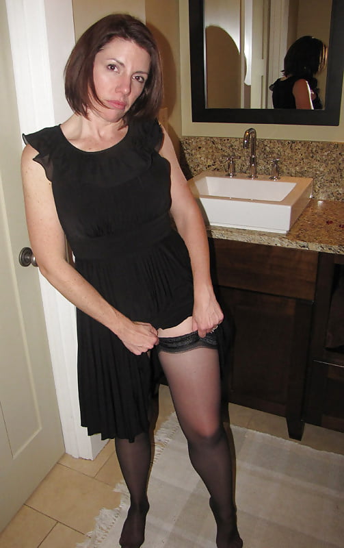 Mommy makes my little dick hard when she wears stockings #90627656