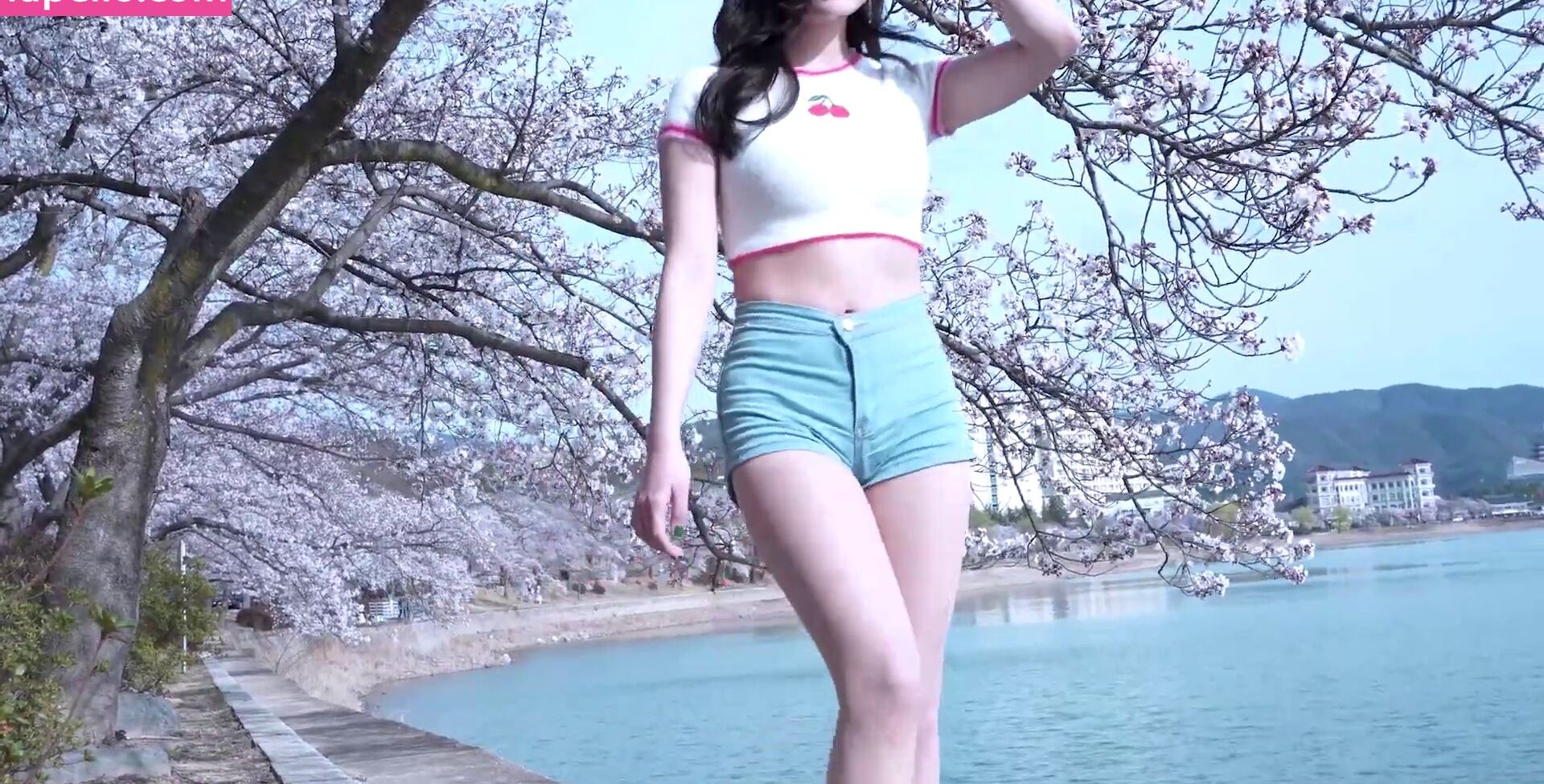 GGotBBang desnuda #109328701