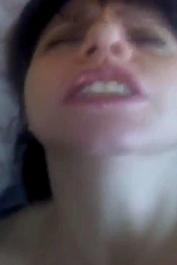 Mariella sexo oral de ricco 2
 #87856211