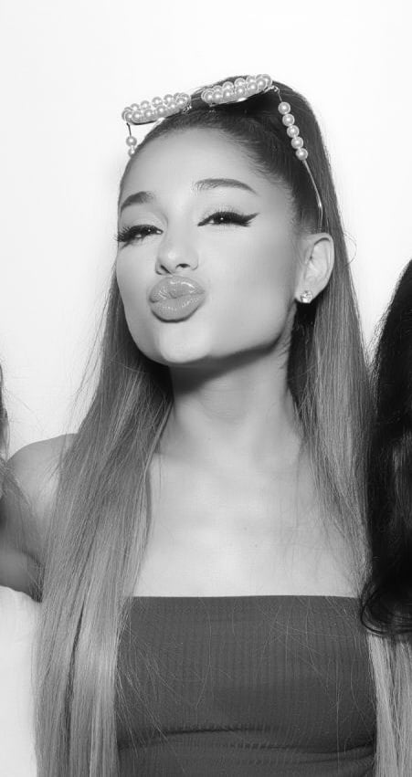 Ariana grande essere un slut
 #104866865