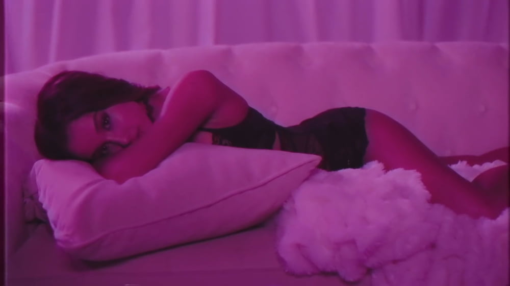 Ariana grande essere un slut
 #104866876