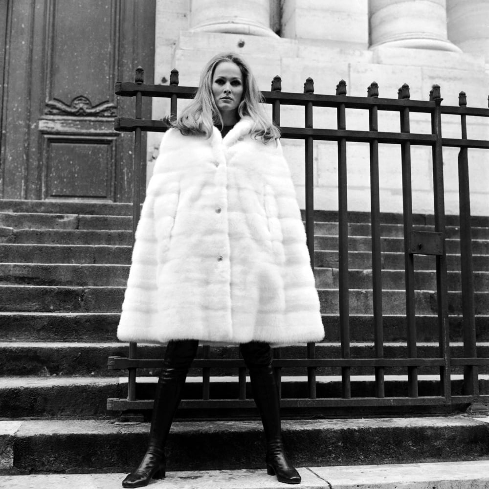 Ursula Andress #101740058