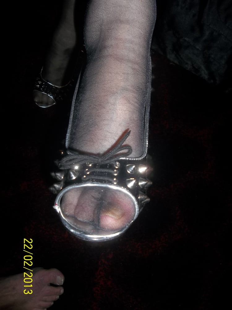 Hubby wollte Rauchen Schlampe Frau gab ich ihm eine Hure
 #106626173