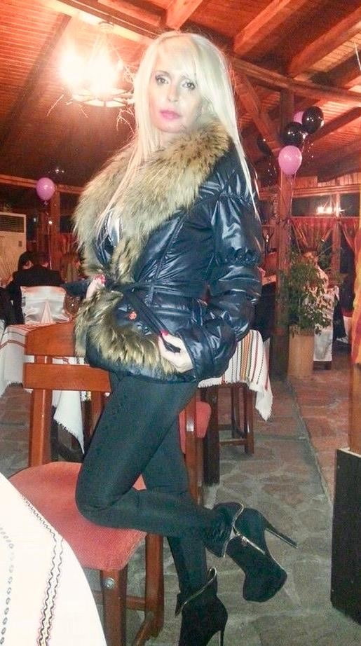 Heiße Milfs #85
 #92226293