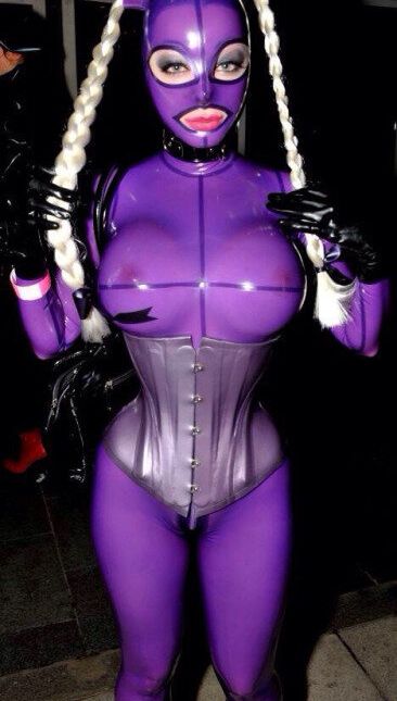 Latex Lucy nue #108353844