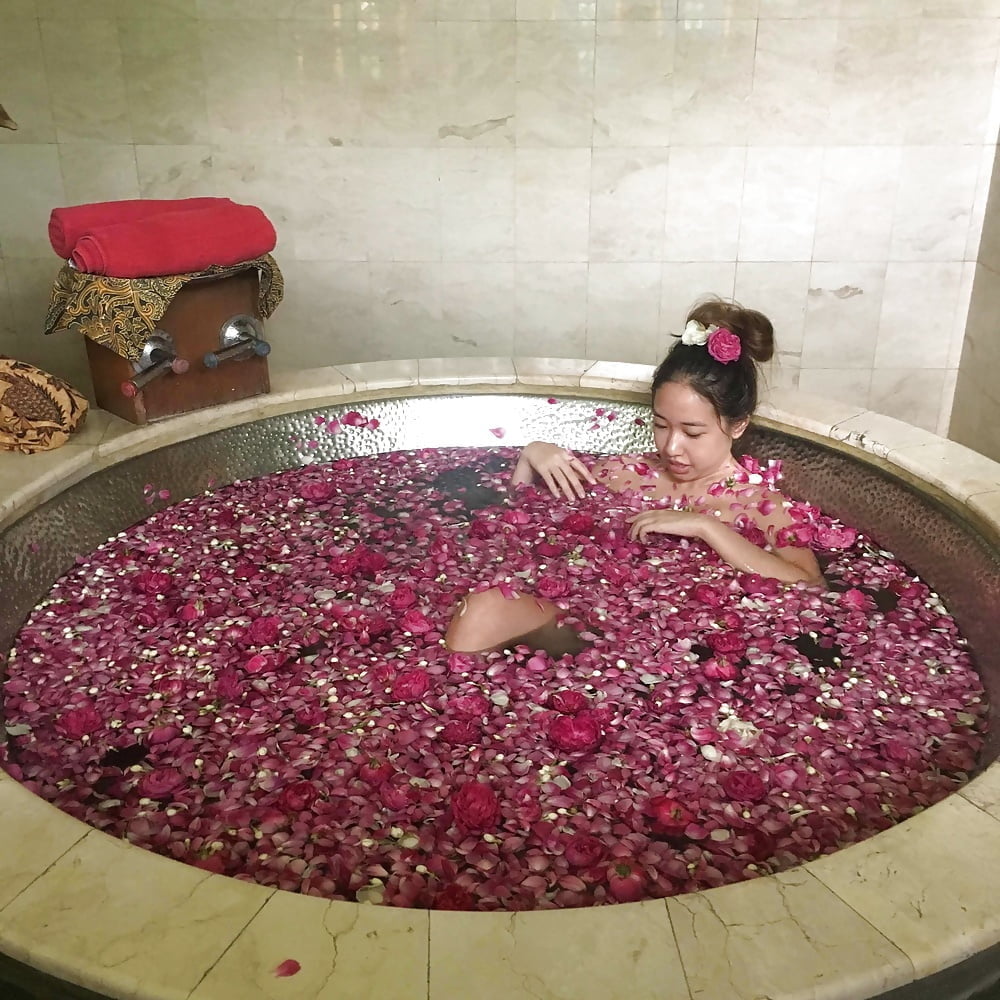 Chica asiática
 #103155484