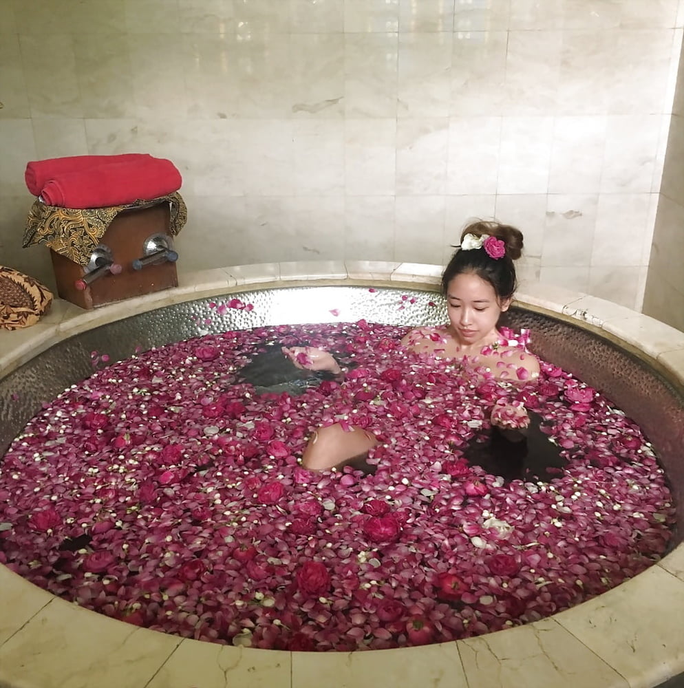 Chica asiática
 #103155485