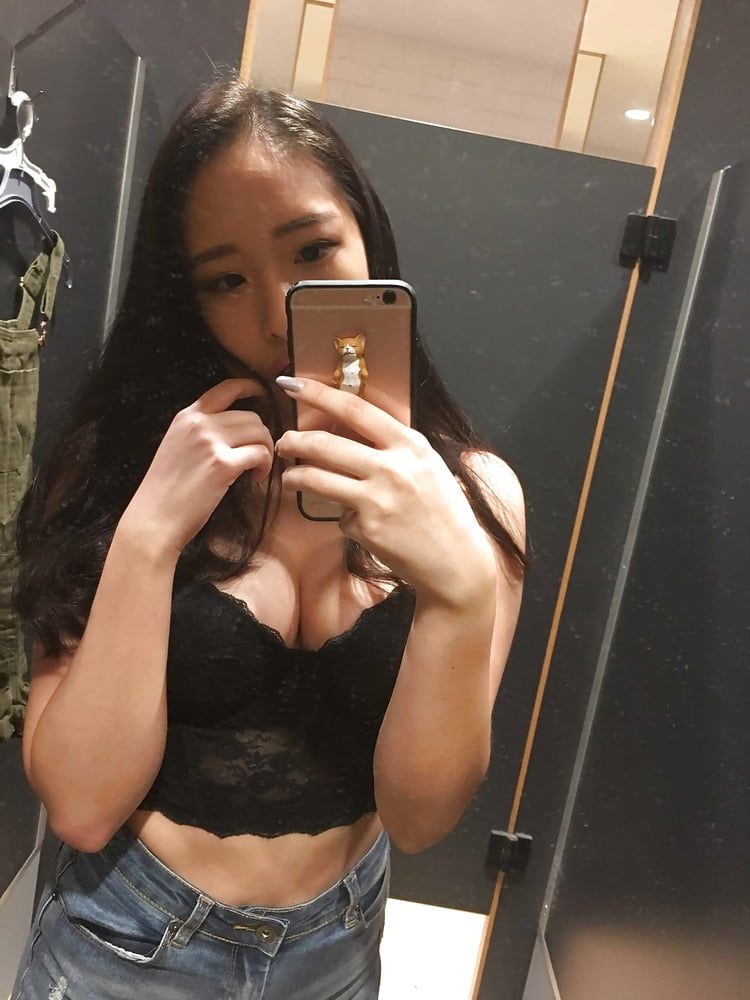 Chica asiática
 #103155511