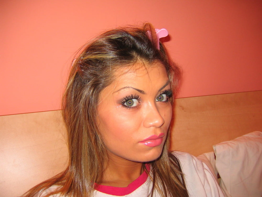 Young And Nice Romanian Slut #81383650