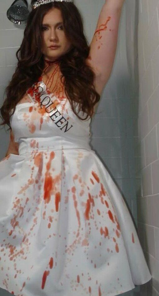 Emma Kenney nackt #109350537