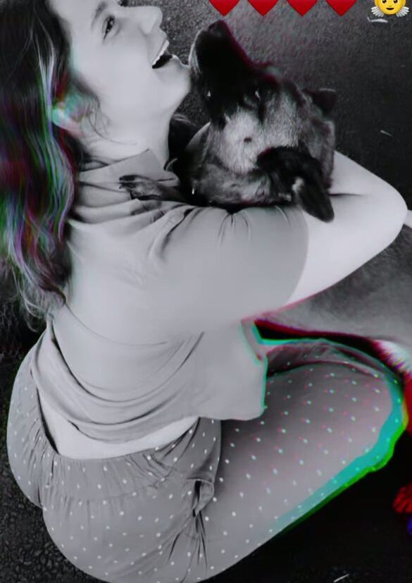 Emma Kenney nackt #109350542